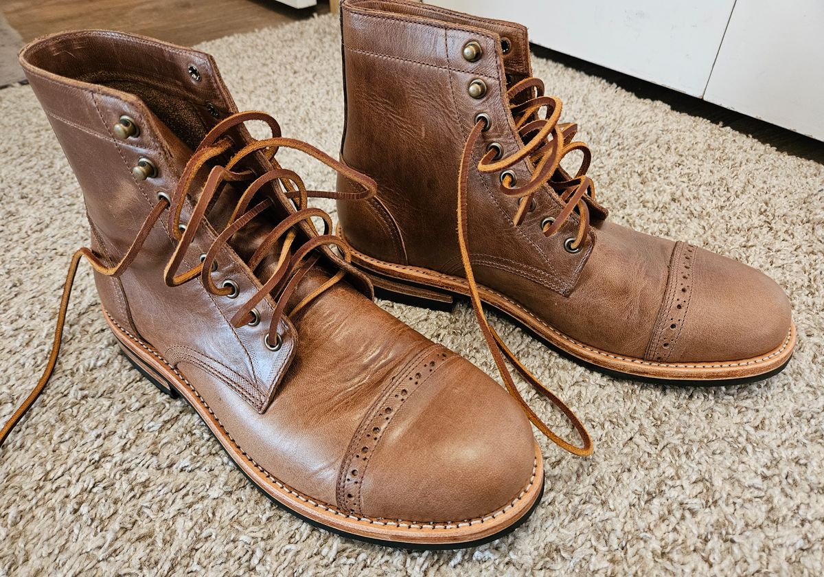 Photo by DarthCalamitus on September 20, 2023 of the Oak Street Bootmakers Trench Boot in Horween Natural Chromexcel.