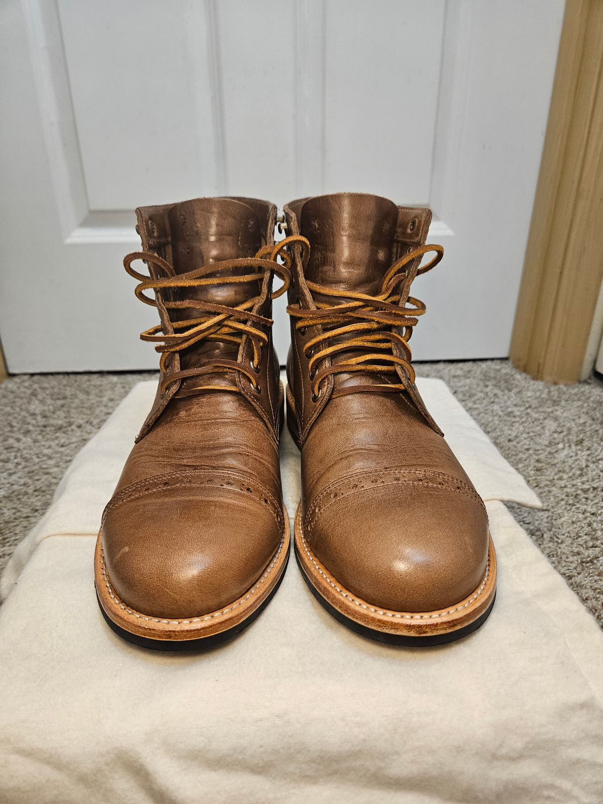 Photo by DarthCalamitus on October 1, 2023 of the Oak Street Bootmakers Trench Boot in Horween Natural Chromexcel.