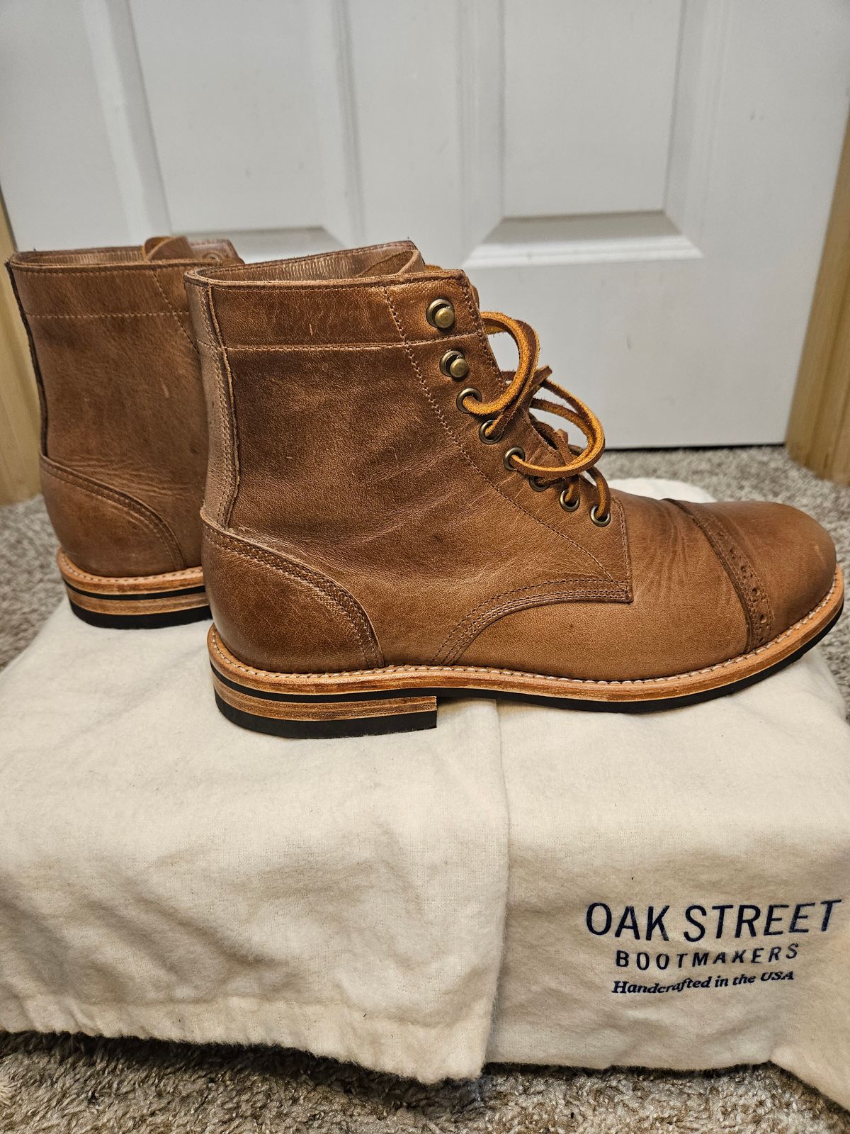 Photo by DarthCalamitus on October 1, 2023 of the Oak Street Bootmakers Trench Boot in Horween Natural Chromexcel.