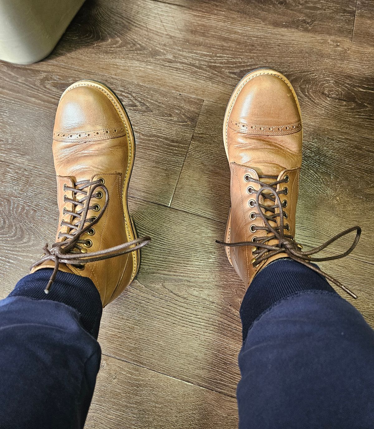 Photo by DarthCalamitus on October 5, 2023 of the Oak Street Bootmakers Trench Boot in Horween Natural Chromexcel.