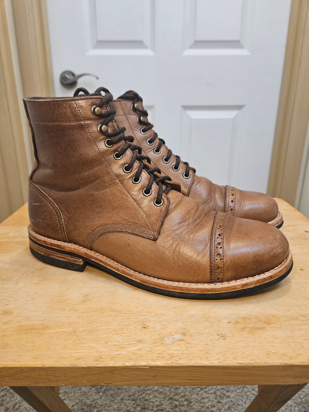Photo by DarthCalamitus on November 1, 2023 of the Oak Street Bootmakers Trench Boot in Horween Natural Chromexcel.