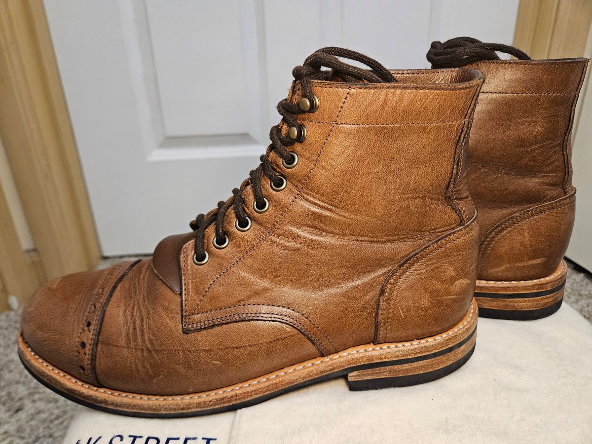 Photo by DarthCalamitus on January 1, 2024 of the Oak Street Bootmakers Trench Boot in Horween Natural Chromexcel.