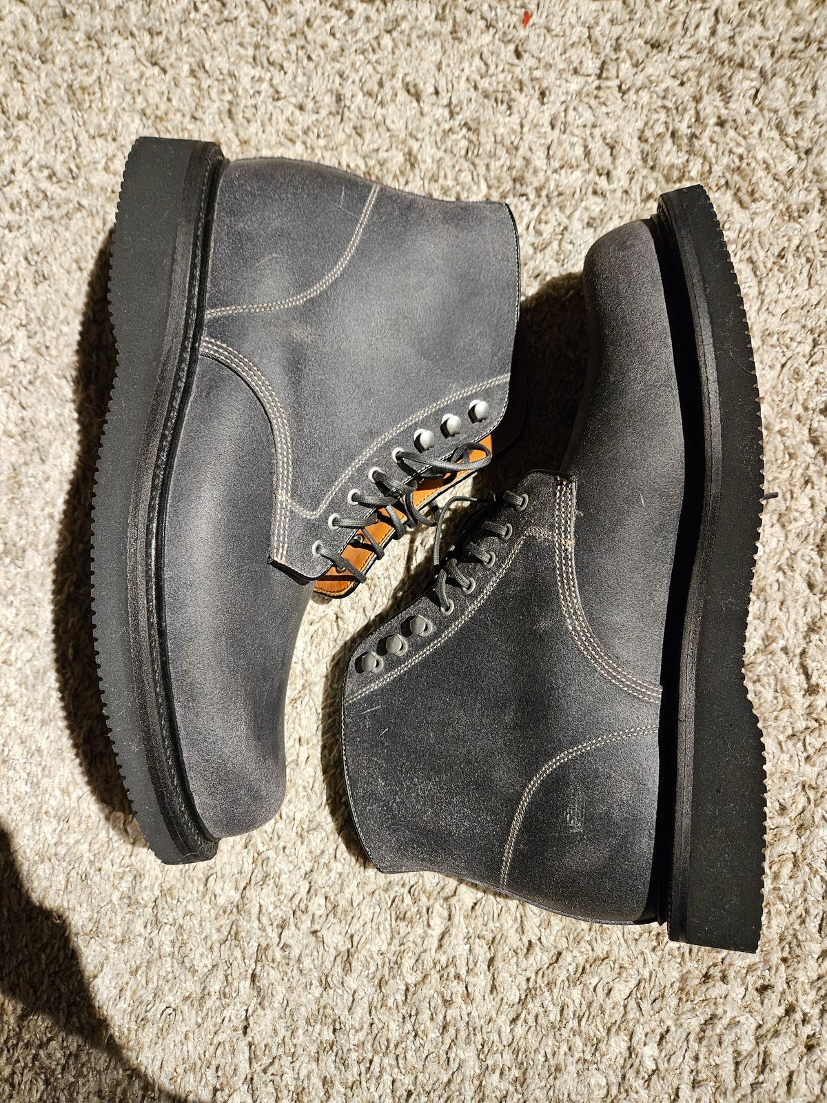 Photo by DarthCalamitus on December 13, 2024 of the Grant Stone Grant Stone / Baroda Boot in C.F. Stead Frost Waxy Commander.