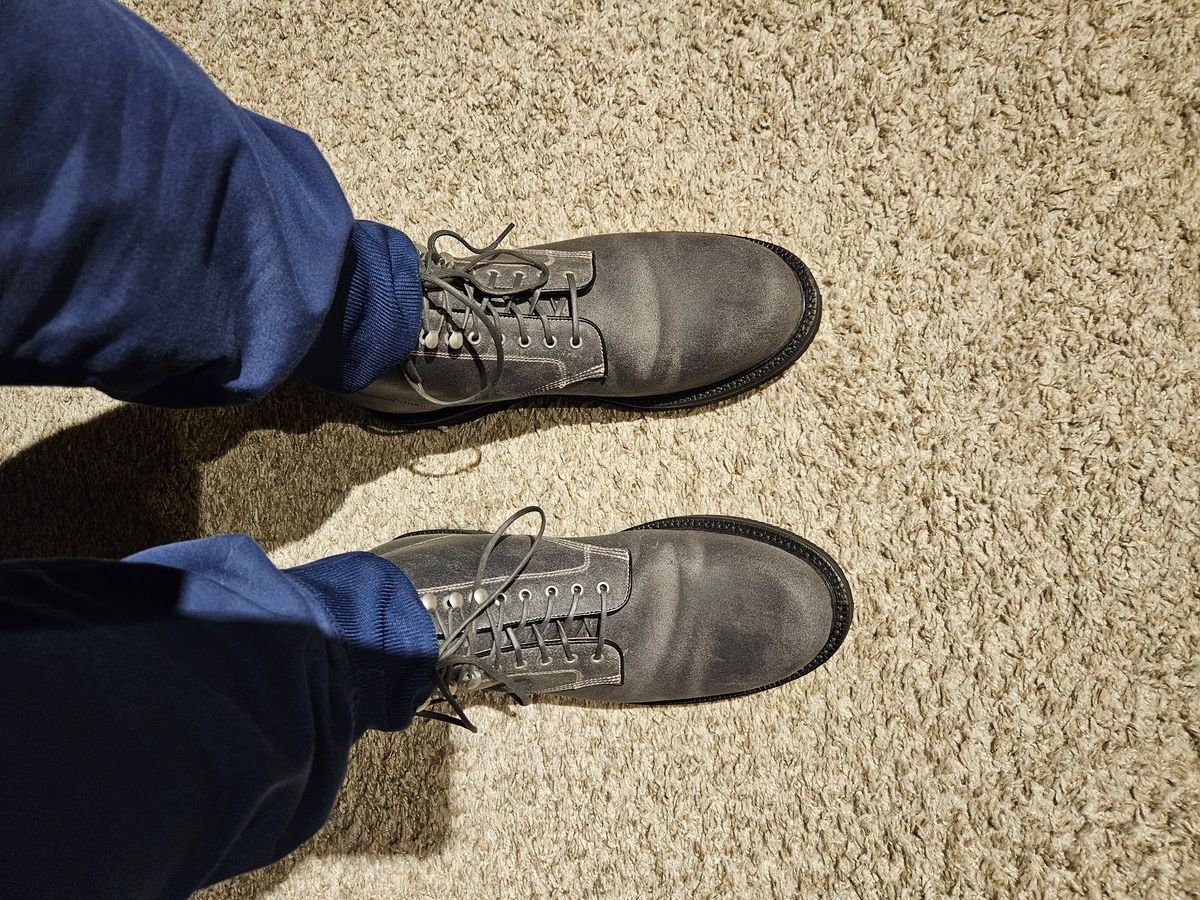 Photo by DarthCalamitus on December 13, 2024 of the Grant Stone Grant Stone / Baroda Boot in C.F. Stead Frost Waxy Commander.