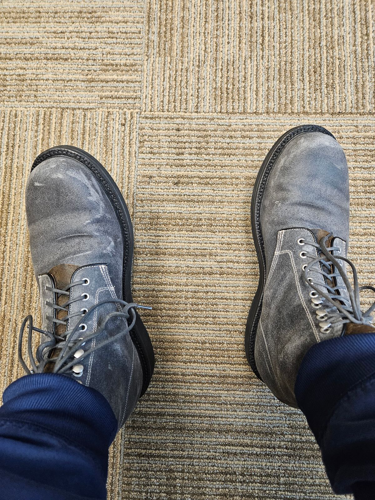 Photo by DarthCalamitus on December 30, 2024 of the Grant Stone Grant Stone / Baroda Boot in C.F. Stead Frost Waxy Commander.
