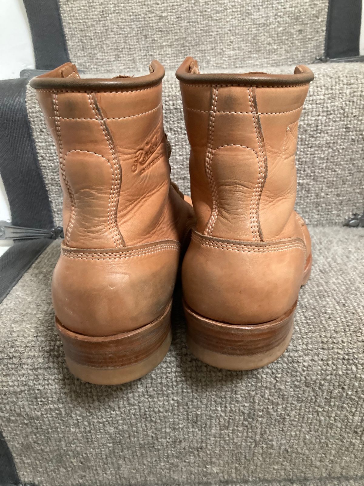 Photo by Siany123 on December 5, 2023 of the Role Club Underdogs in Horween Natural Essex.