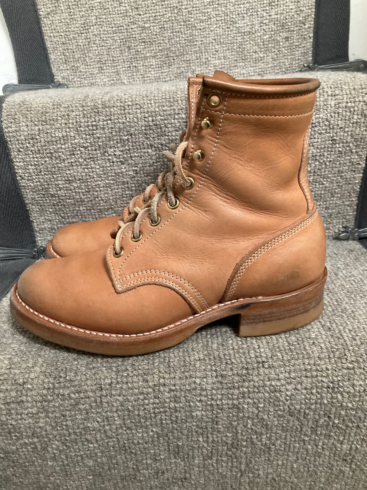 Photo by Siany123 on December 5, 2023 of the Role Club Underdogs in Horween Natural Essex.