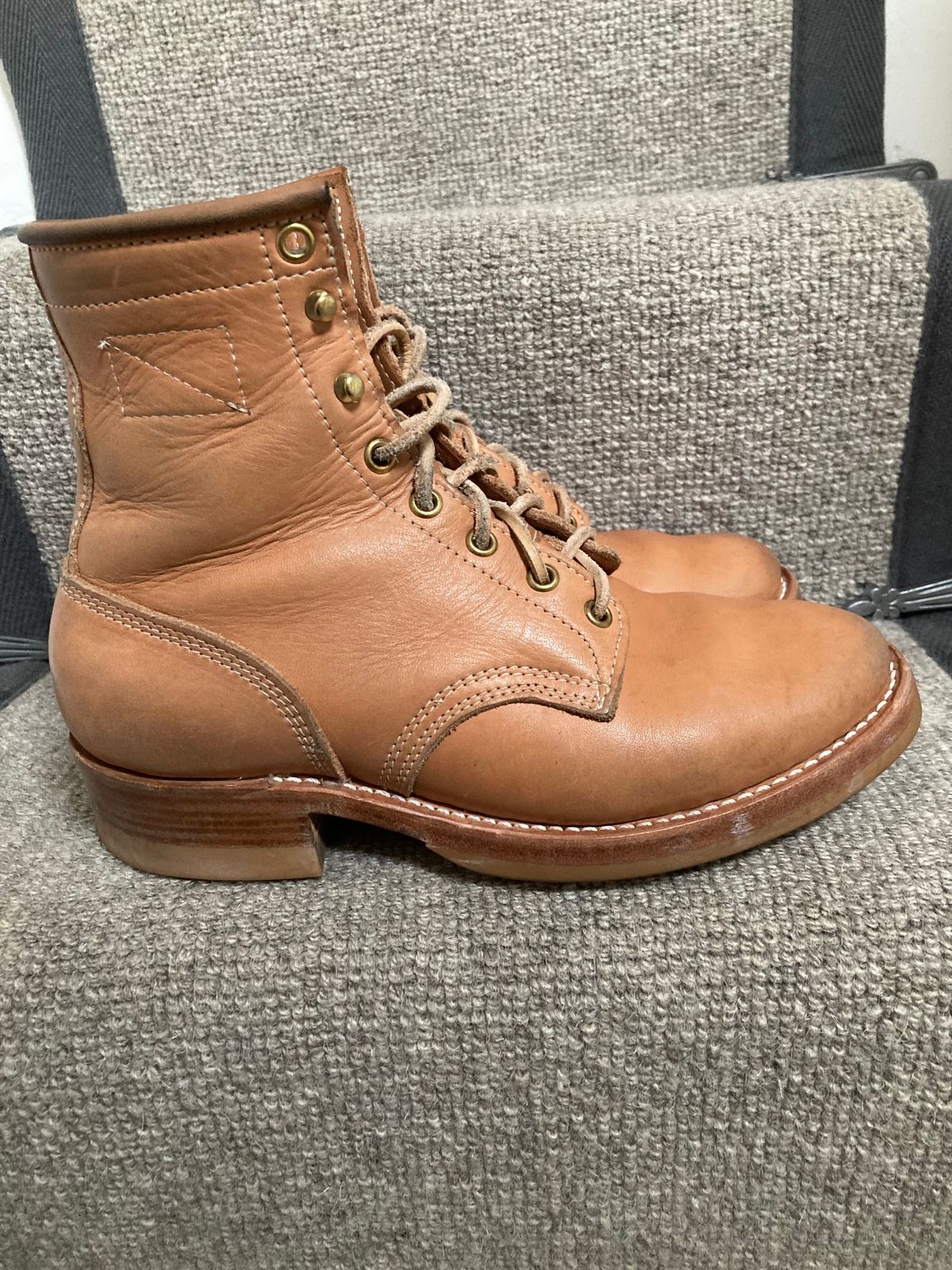 Photo by Siany123 on December 5, 2023 of the Role Club Underdogs in Horween Natural Essex.