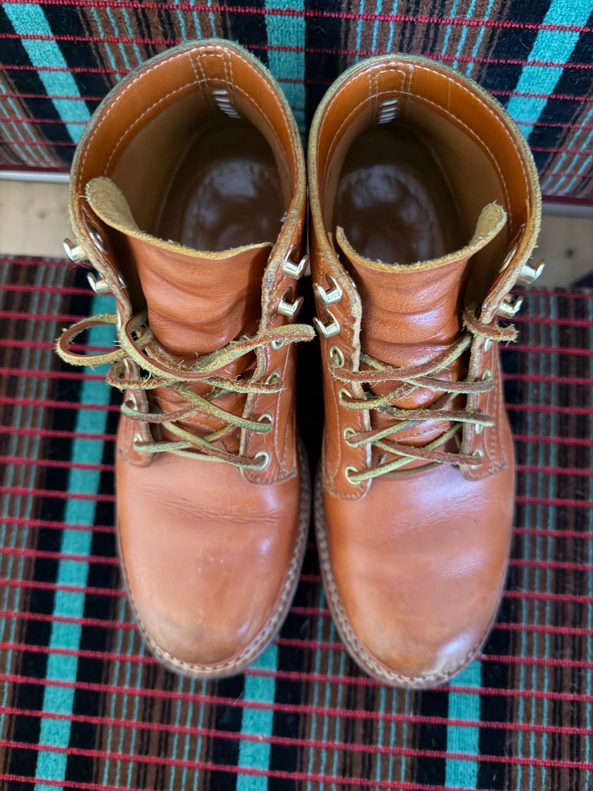 Photo by Siany123 on March 2, 2026 of the Crush On Retro Timber in Mid Brown Cowhide.