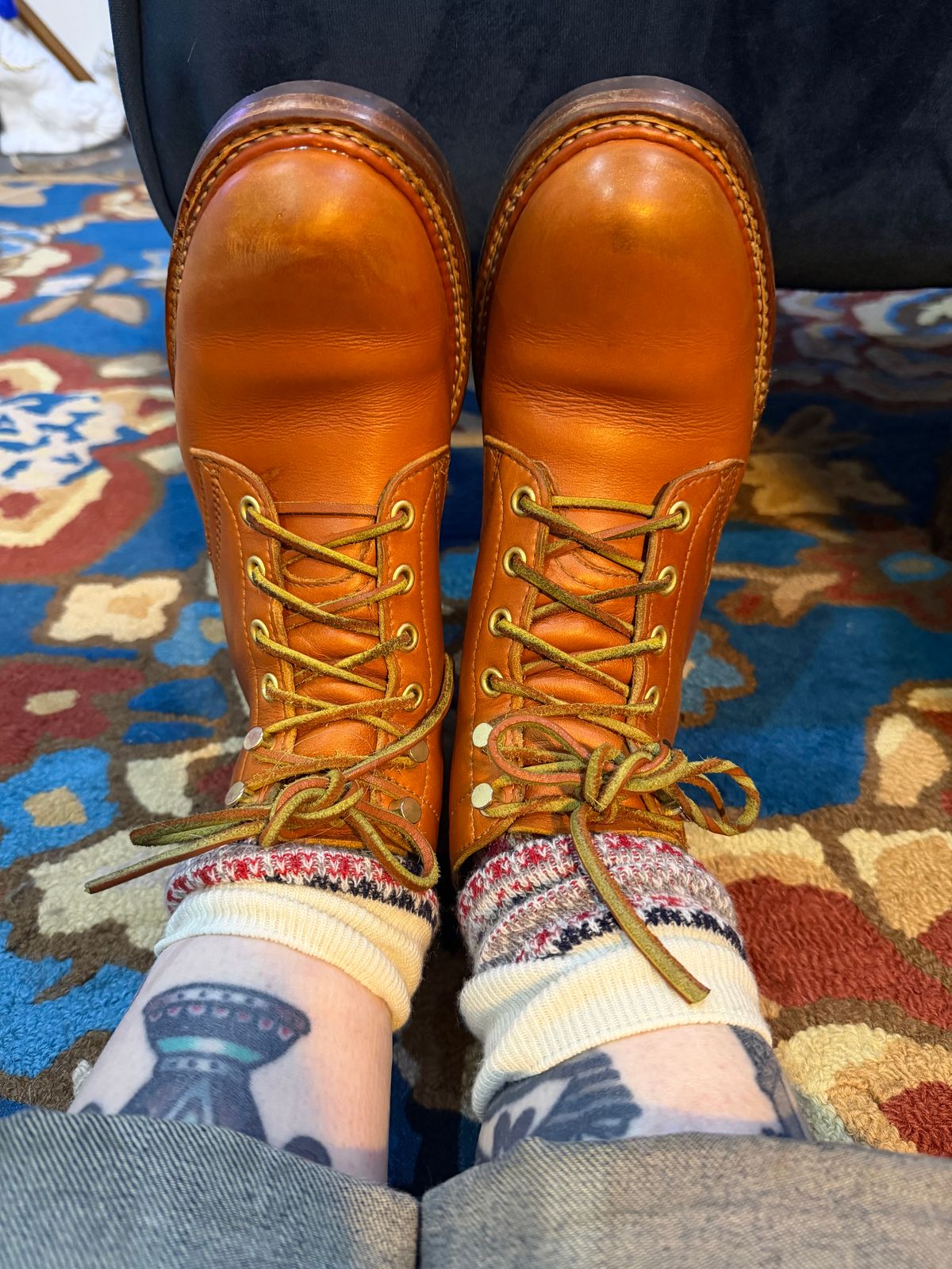 Photo by Siany123 on March 8, 2026 of the Crush On Retro Timber in Mid Brown Cowhide.