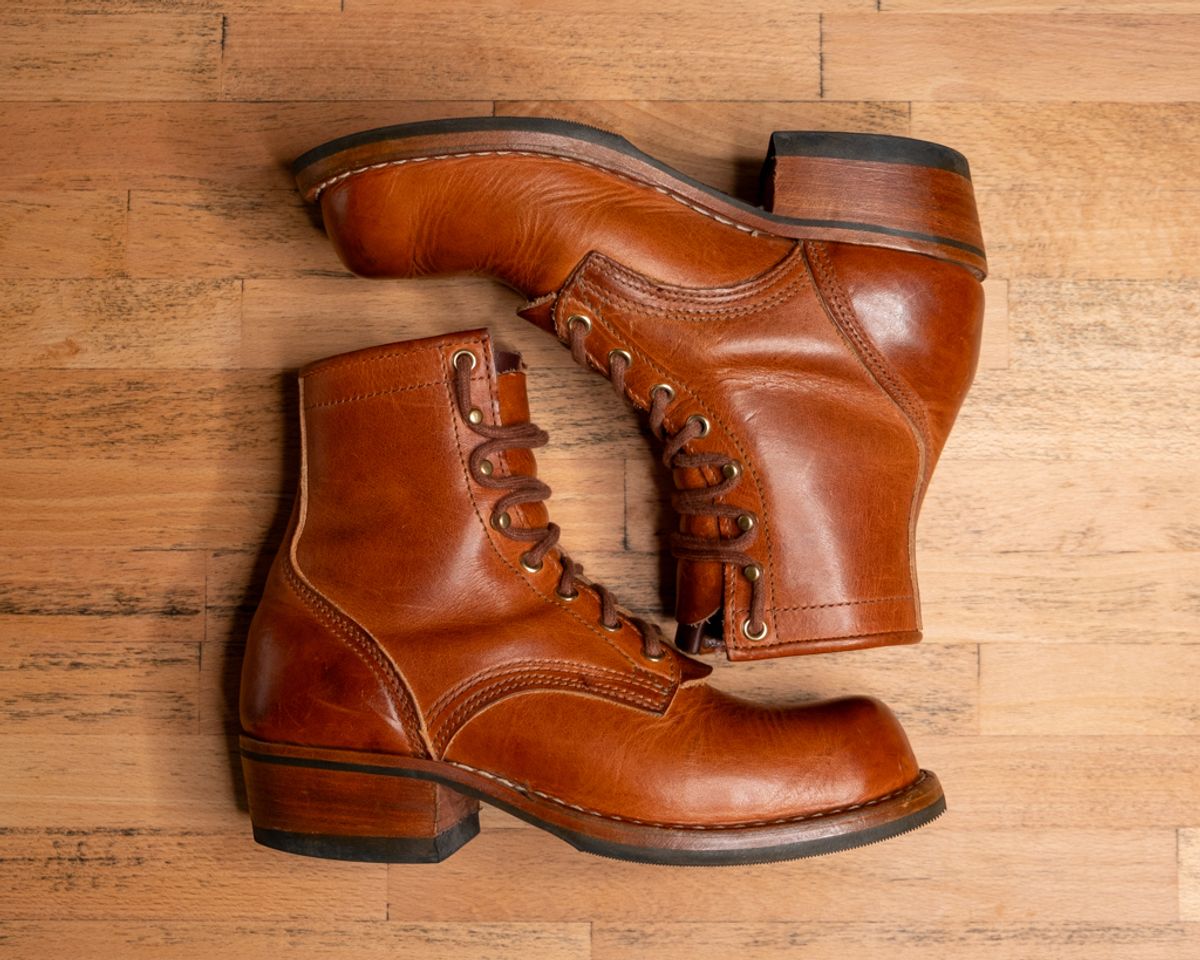 Photo by sawdustandstitch on December 2, 2023 of the Nicks Becca in Horween Natural Dublin.