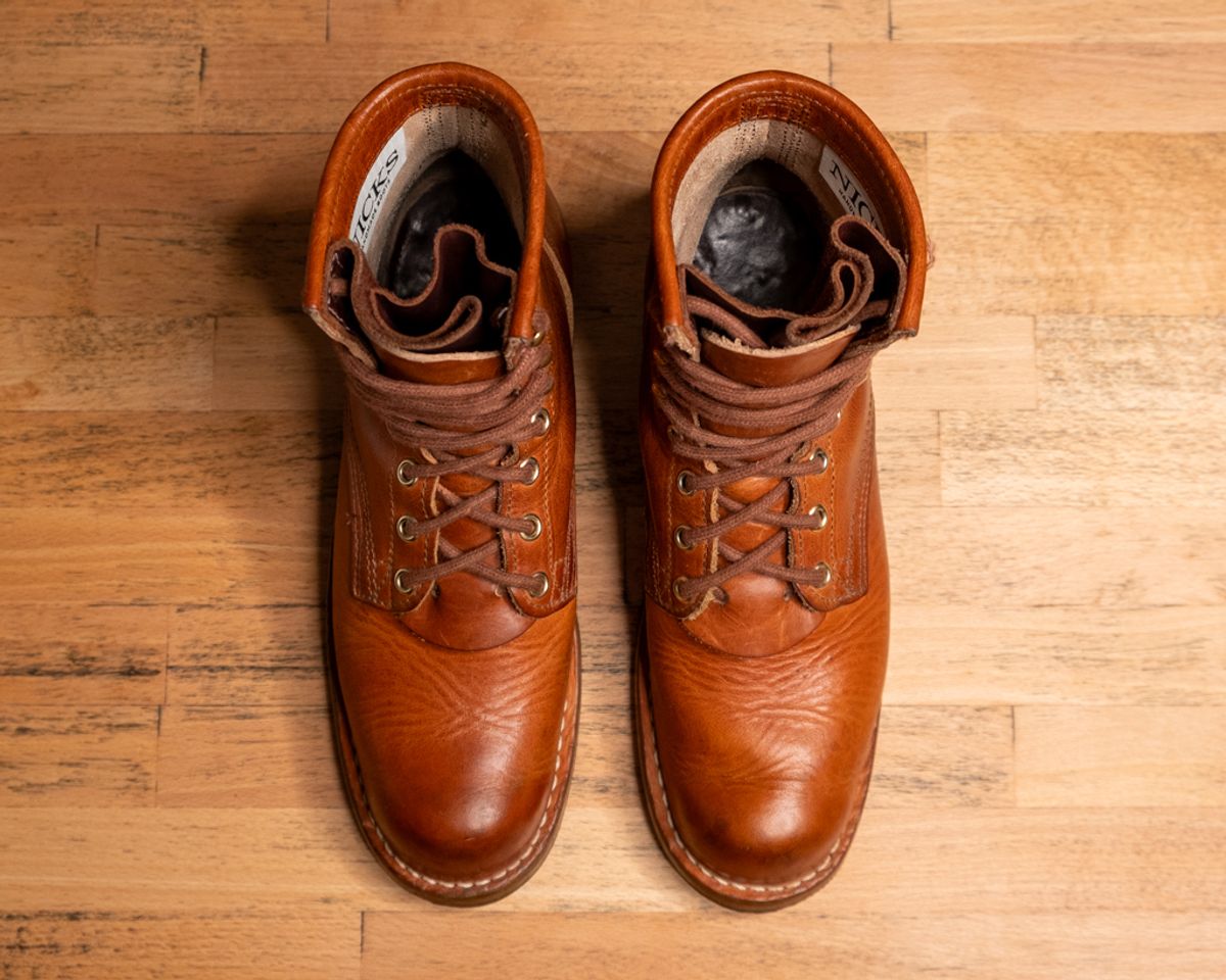 Photo by sawdustandstitch on December 2, 2023 of the Nicks Becca in Horween Natural Dublin.