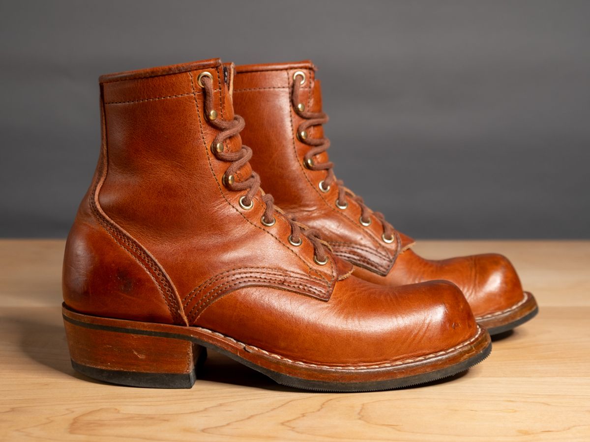 Photo by sawdustandstitch on February 5, 2024 of the Nicks Becca in Horween Natural Dublin.