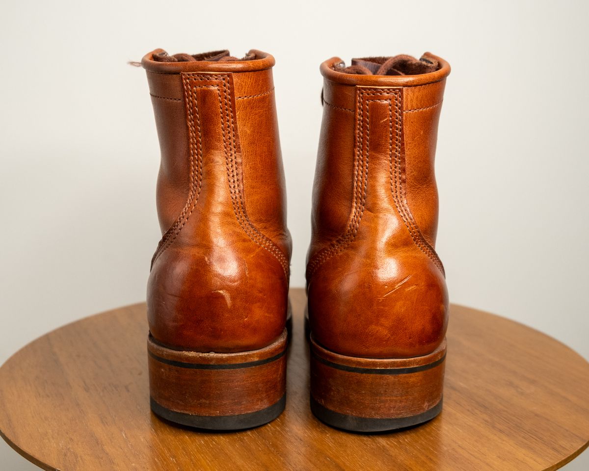 Photo by sawdustandstitch on March 6, 2024 of the Nicks Becca in Horween Natural Dublin.