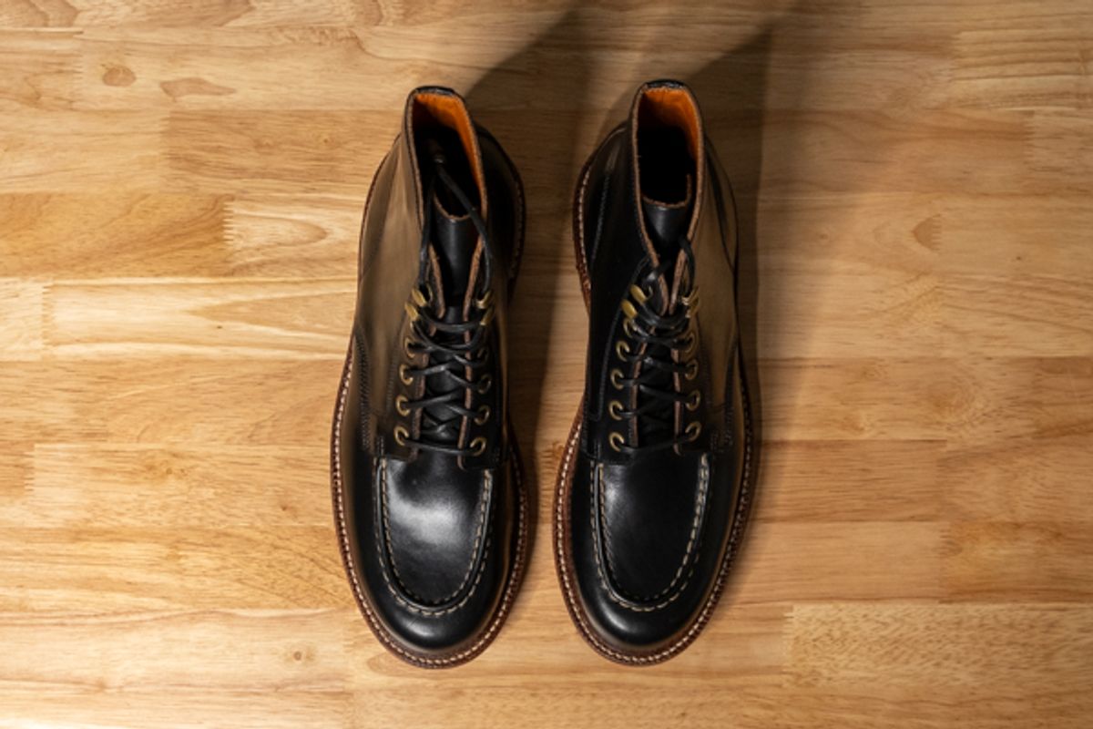 Photo by sawdustandstitch on October 3, 2025 of the Grant Stone Brass Boot in Horween Black Chromexcel.