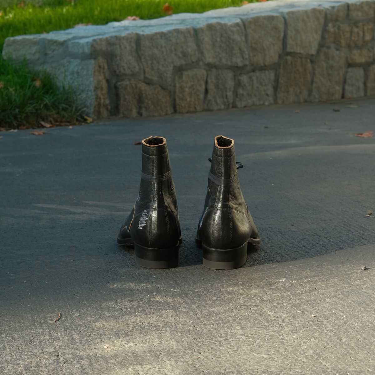 Photo by fr on October 4, 2025 of the Clinch Milne Boots in DITWOL Patchwork Deerskin.