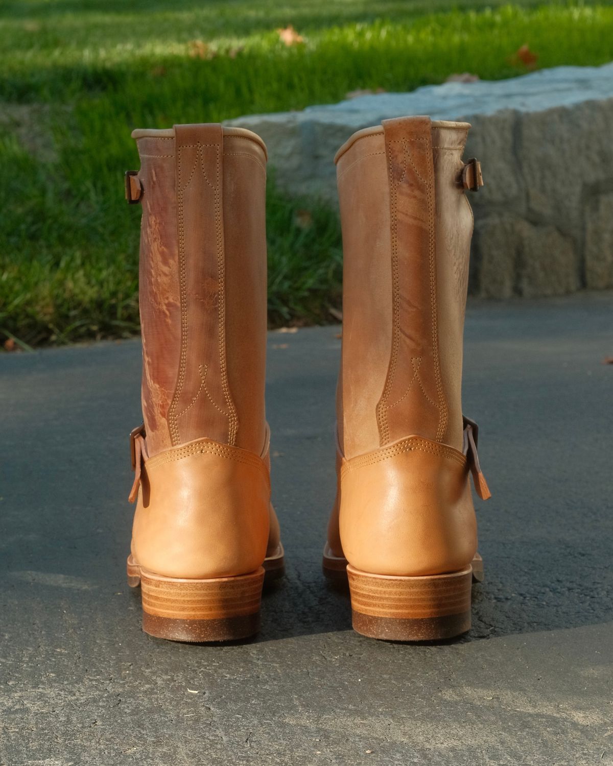 Photo by fr on October 4, 2025 of the Unsung U 22-2 Engineer Boot in Maryam Natural Rovescio Sego Horsebutt.