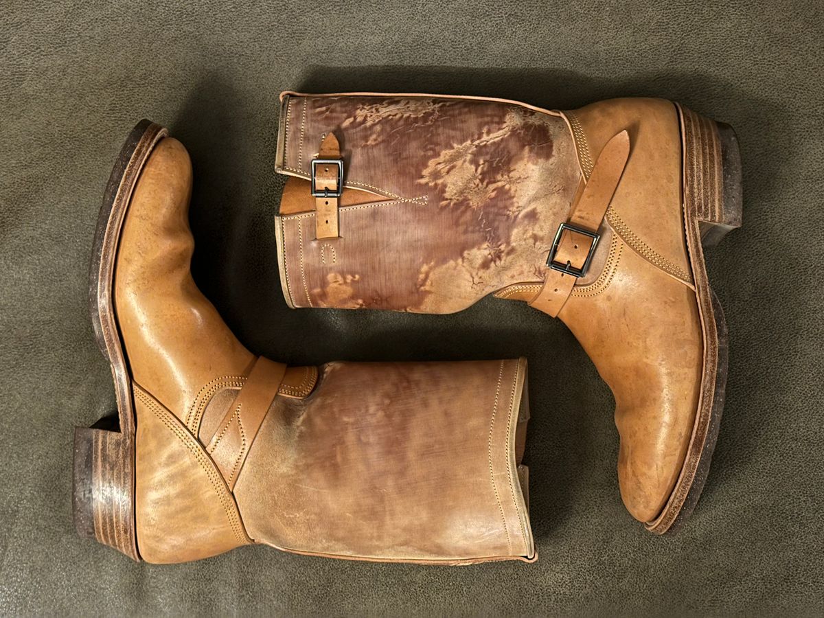 Photo by fr on November 6, 2025 of the Unsung U 22-2 Engineer Boot in Maryam Natural Rovescio Sego Horsebutt.