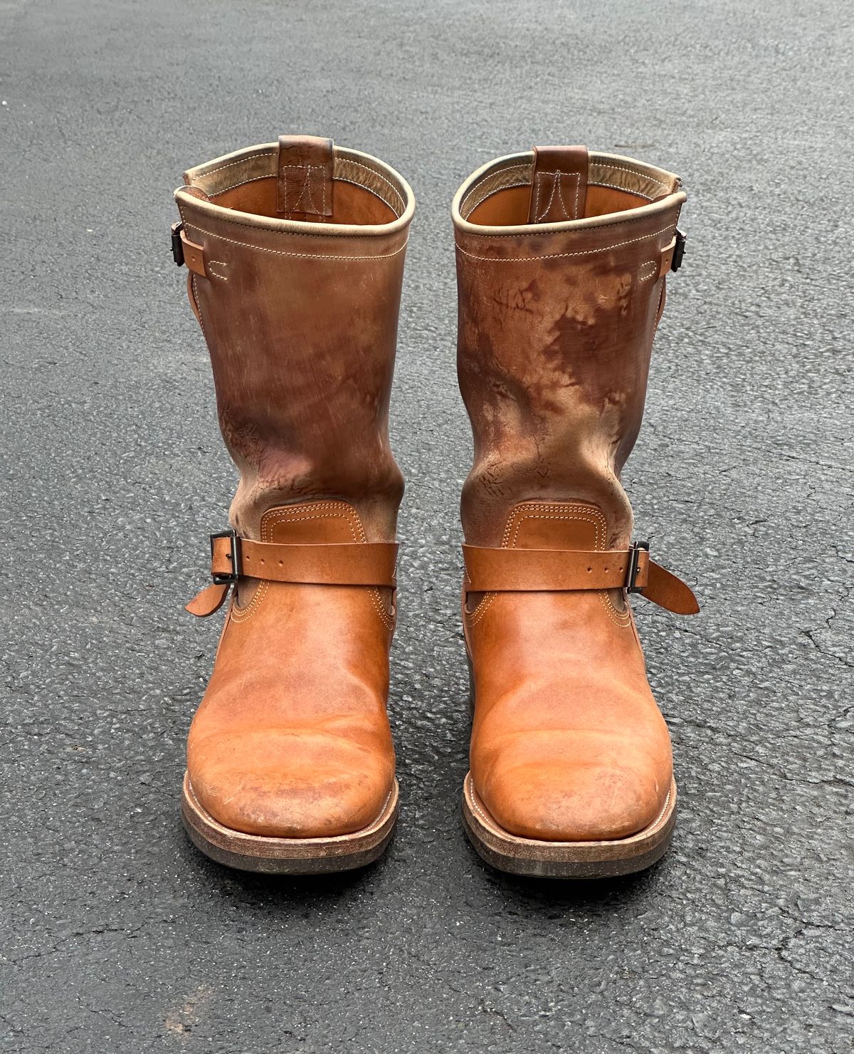 Photo by fr on December 5, 2025 of the Unsung U 22-2 Engineer Boot in Maryam Natural Rovescio Sego Horsebutt.