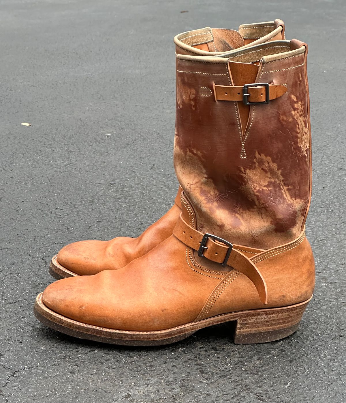 Photo by fr on December 5, 2025 of the Unsung U 22-2 Engineer Boot in Maryam Natural Rovescio Sego Horsebutt.