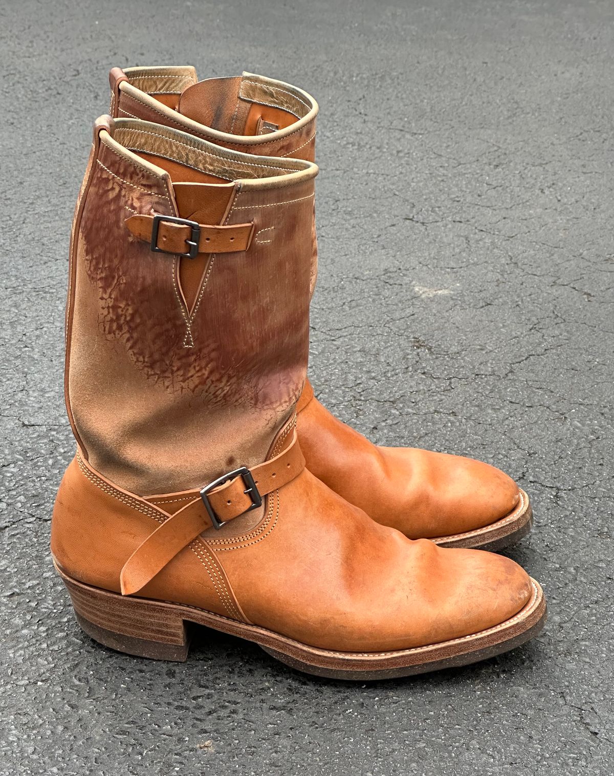 Photo by fr on December 5, 2025 of the Unsung U 22-2 Engineer Boot in Maryam Natural Rovescio Sego Horsebutt.