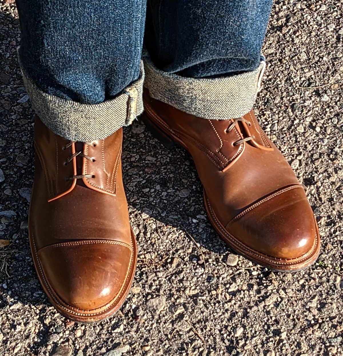 Photo by Emdashes on October 10, 2022 of the Viberg Halkett in Horween Bourbon Shell Cordovan.