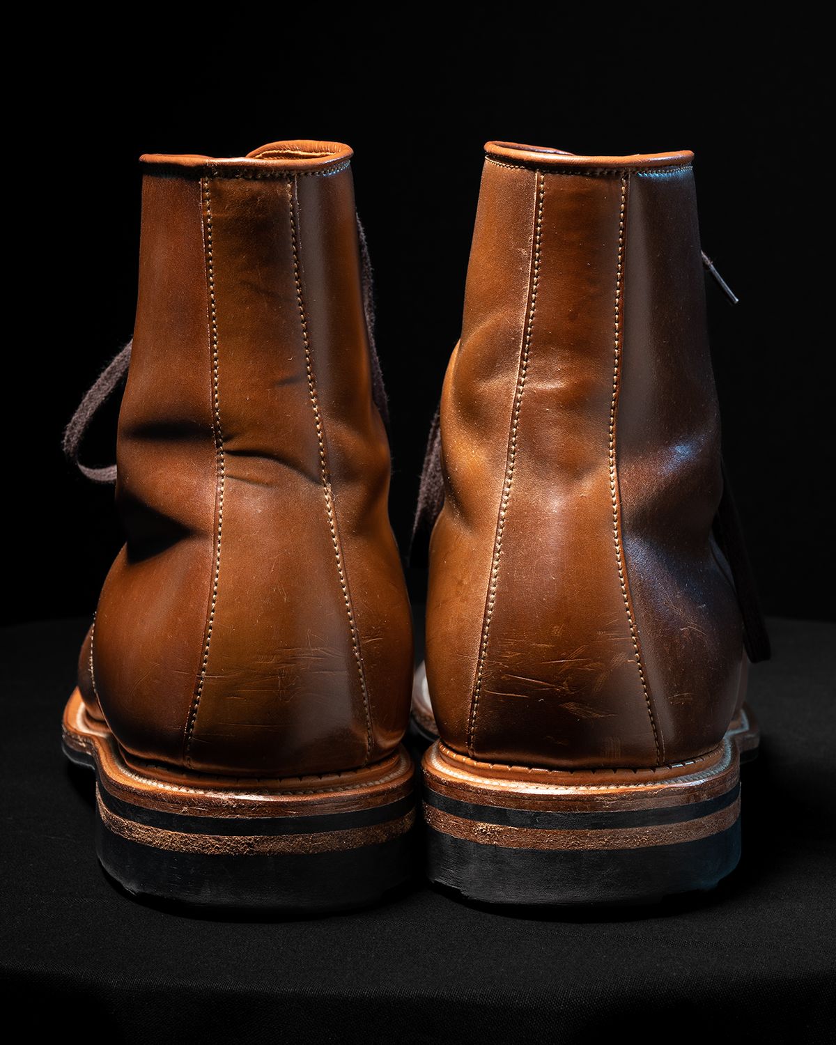Photo by Emdashes on April 3, 2023 of the Viberg Halkett in Horween Bourbon Shell Cordovan.