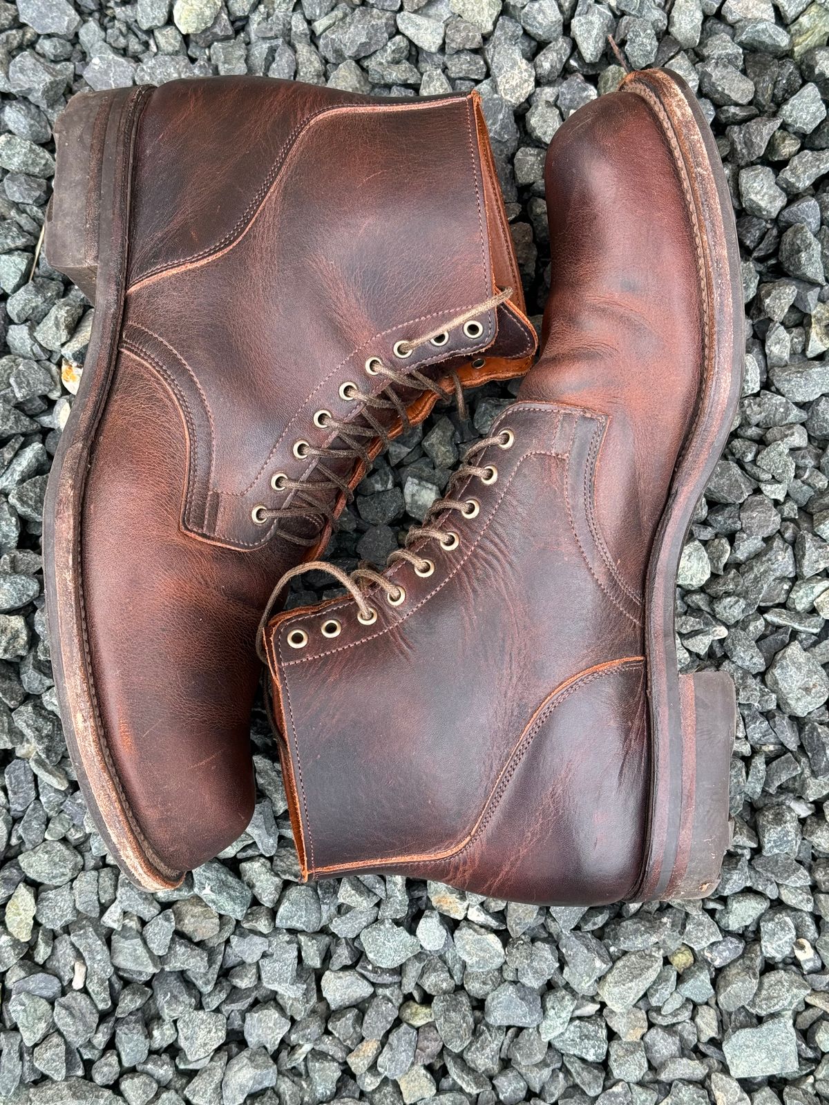 Photo by LewJay on January 1, 2024 of the Viberg Service Boot in C.F. Stead Whiskey Phoenix.