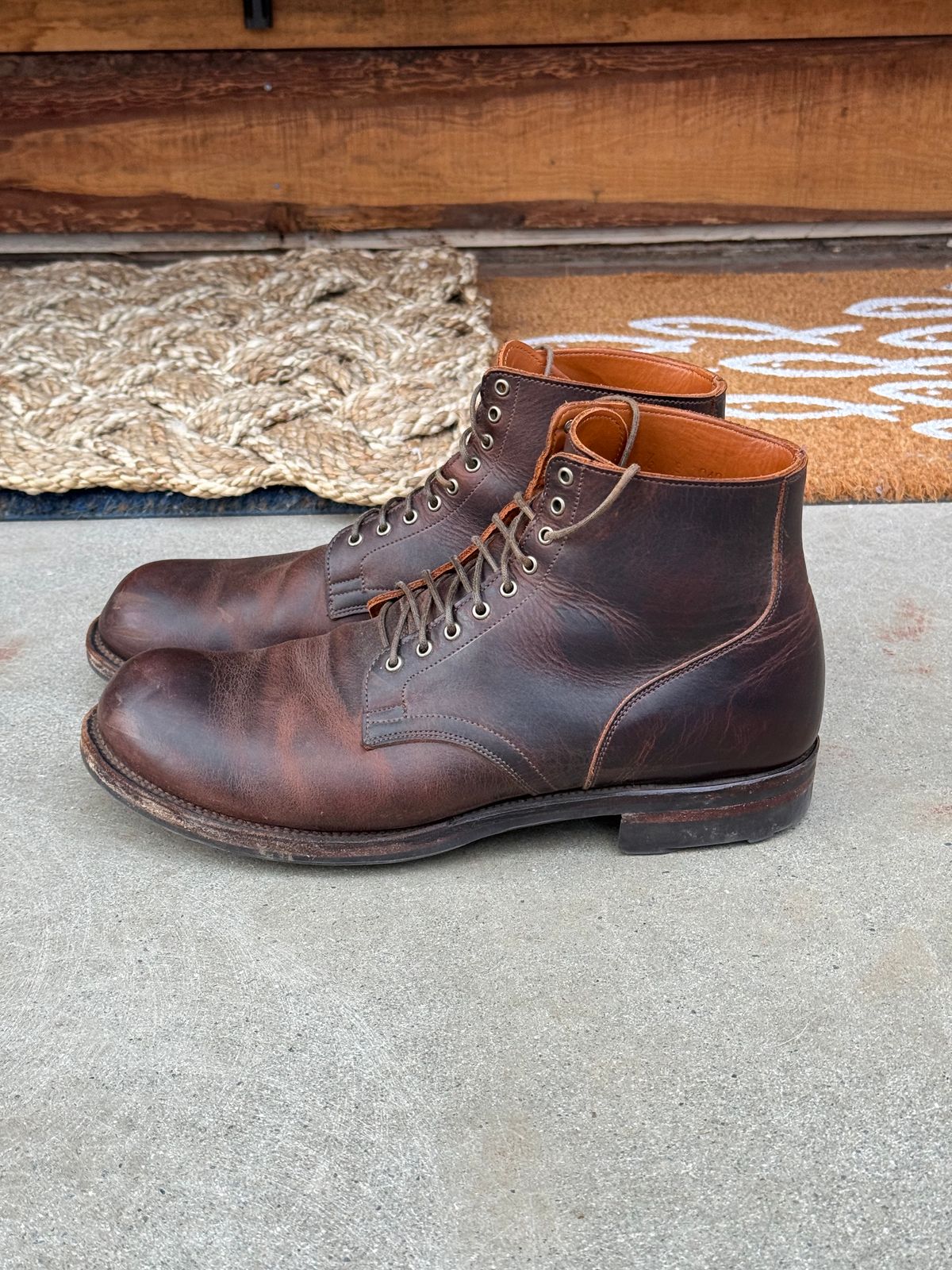 Photo by LewJay on February 1, 2024 of the Viberg Service Boot in C.F. Stead Whiskey Phoenix.