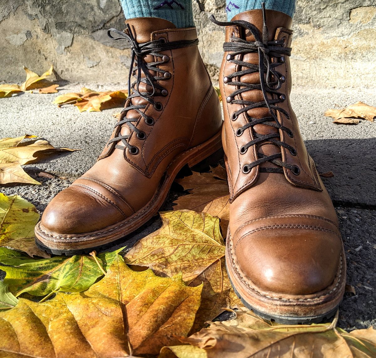 Photo by perfectpatina on November 1, 2022 of the White's MP-Sherman Toe Cap in Horween Natural Chromexcel.