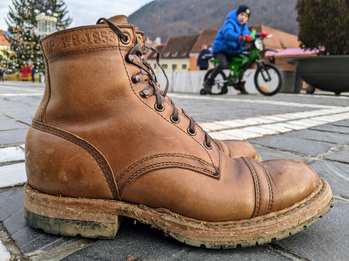Photo by perfectpatina on December 5, 2022 of the White's MP-Sherman Toe Cap in Horween Natural Chromexcel.