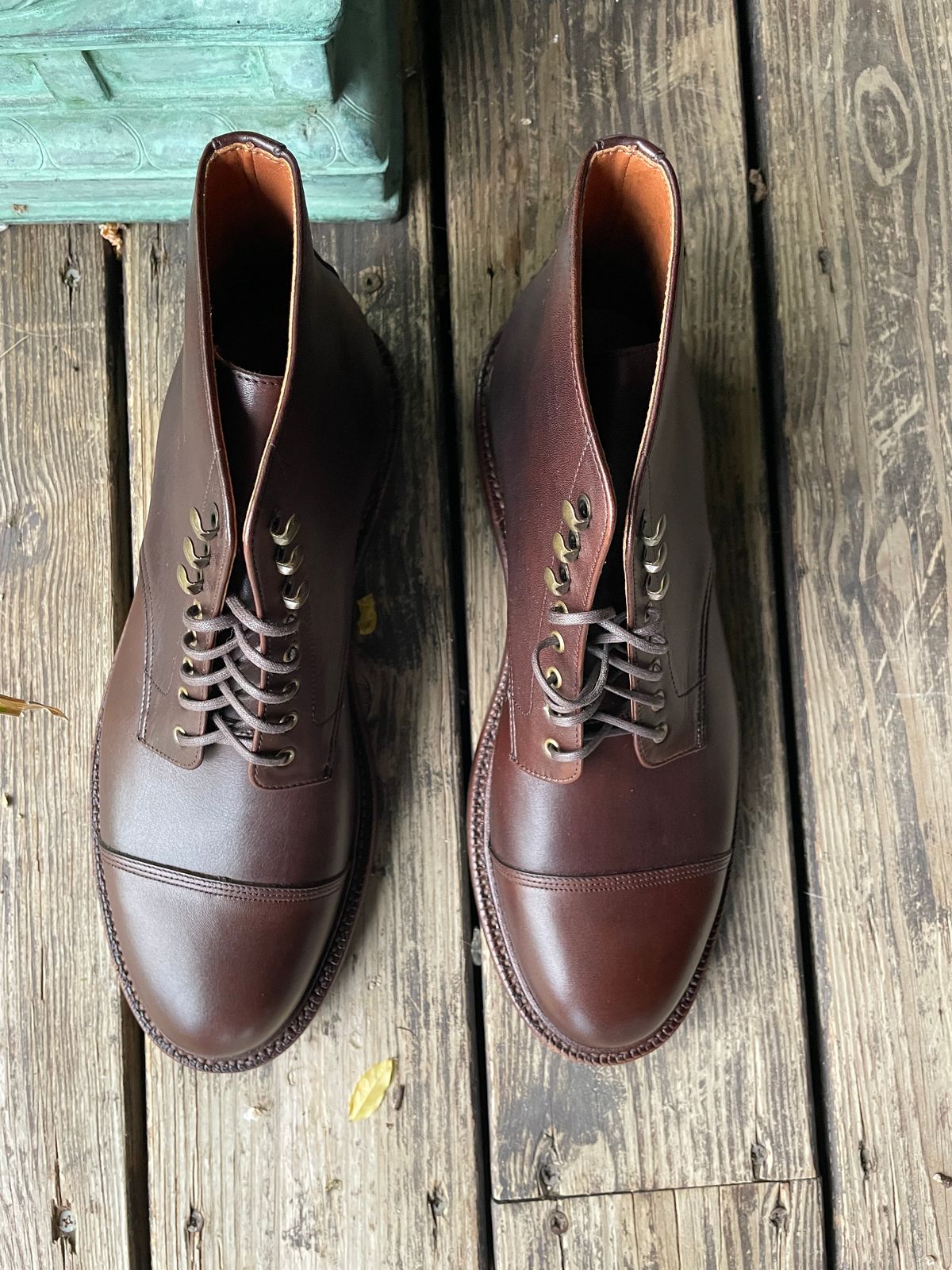 Photo by maturin on October 1, 2022 of the Grant Stone Cap Toe Boot in D'Annonay Choco Rusticalf.