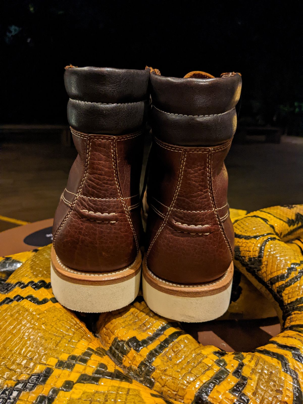 Photo by TiffTV on November 2, 2022 of the Grant Stone Field Boot in Seidel Walnut Bison.