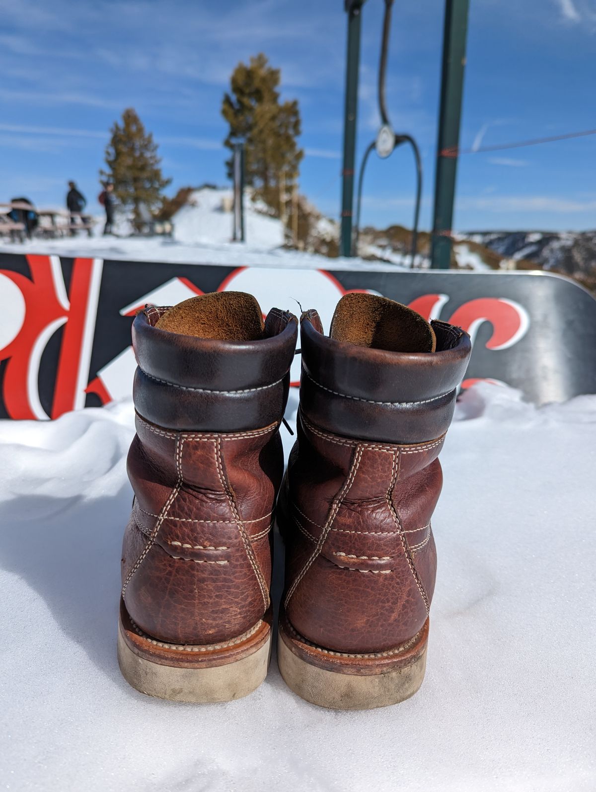 Photo by TiffTV on February 4, 2023 of the Grant Stone Field Boot in Seidel Walnut Bison.