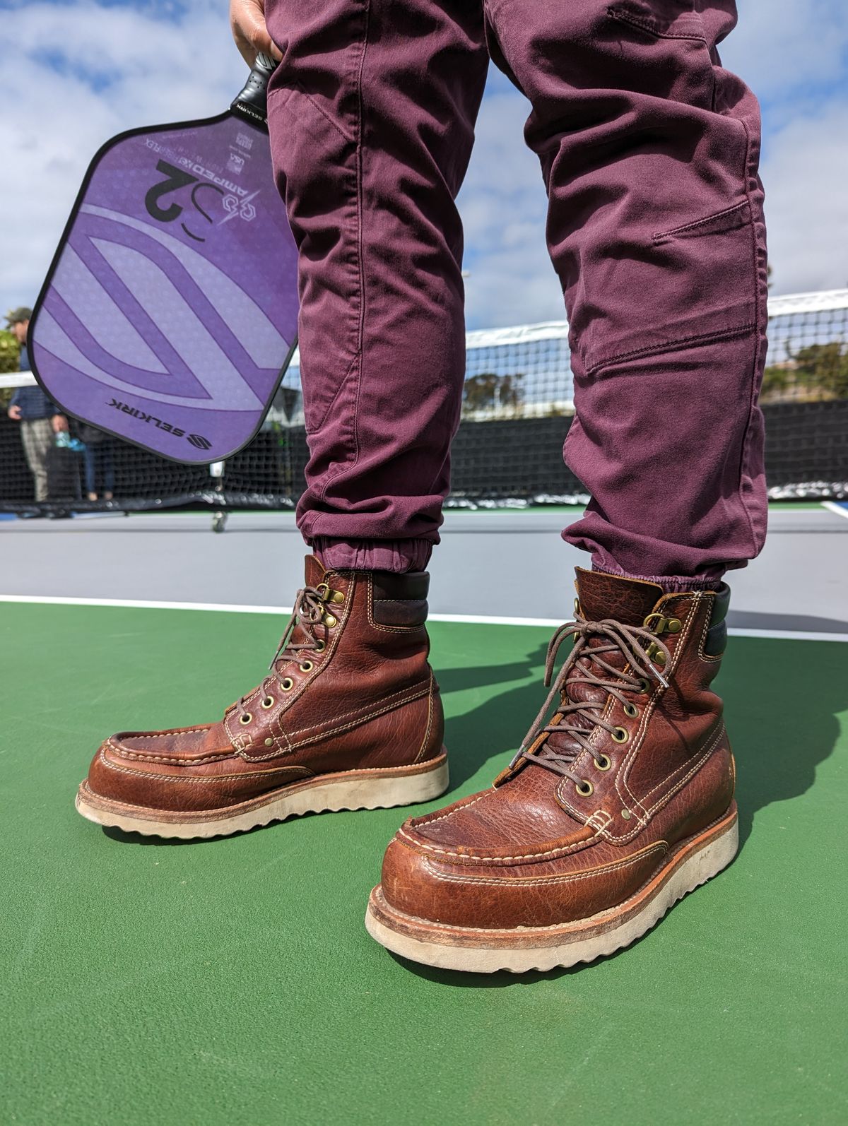 Photo by TiffTV on March 4, 2023 of the Grant Stone Field Boot in Seidel Walnut Bison.
