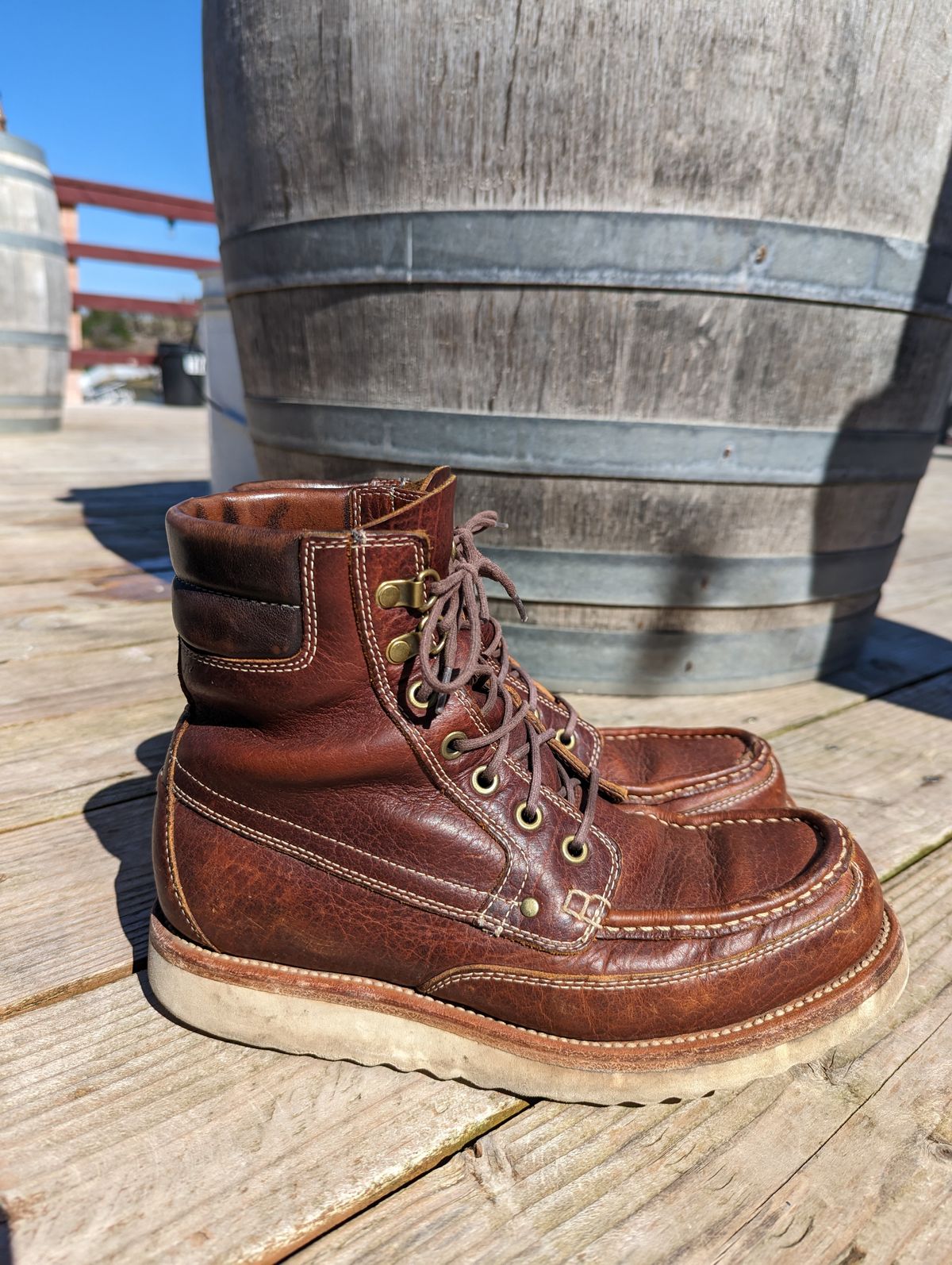 Photo by TiffTV on April 1, 2023 of the Grant Stone Field Boot in Seidel Walnut Bison.