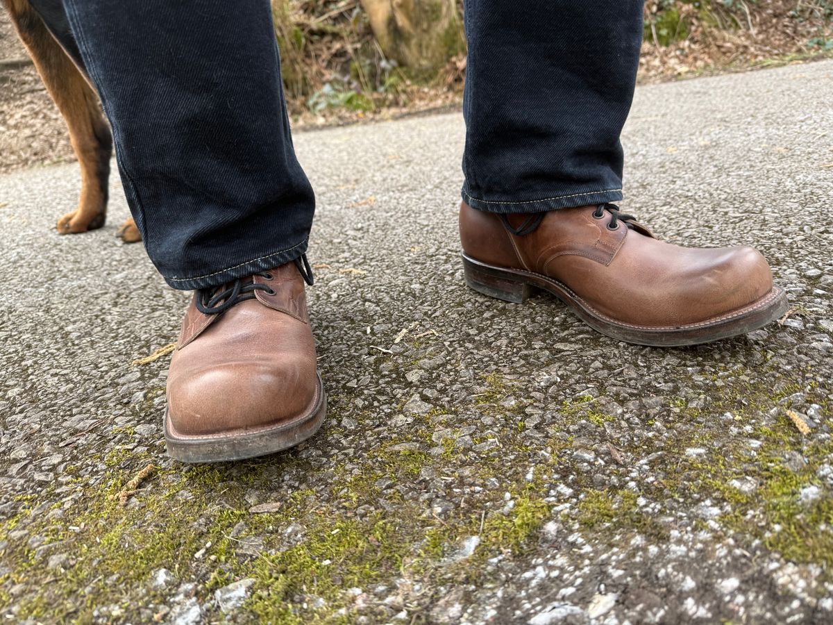 Photo by init on March 15, 2025 of the Viberg Service Boot in Horween Walnut Cypress.