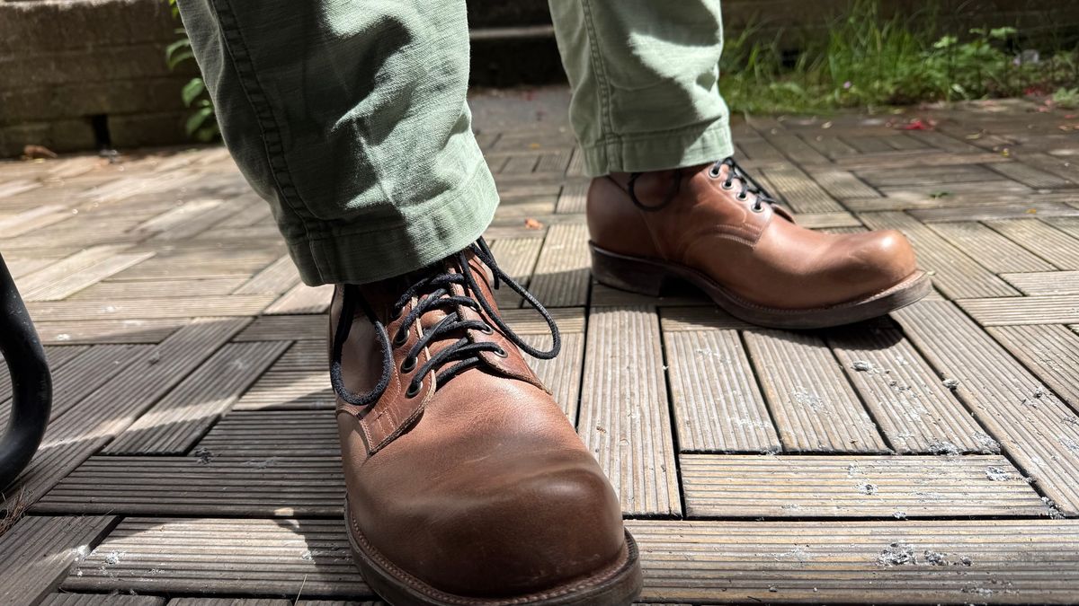Photo by init on May 28, 2025 of the Viberg Service Boot in Horween Walnut Cypress.