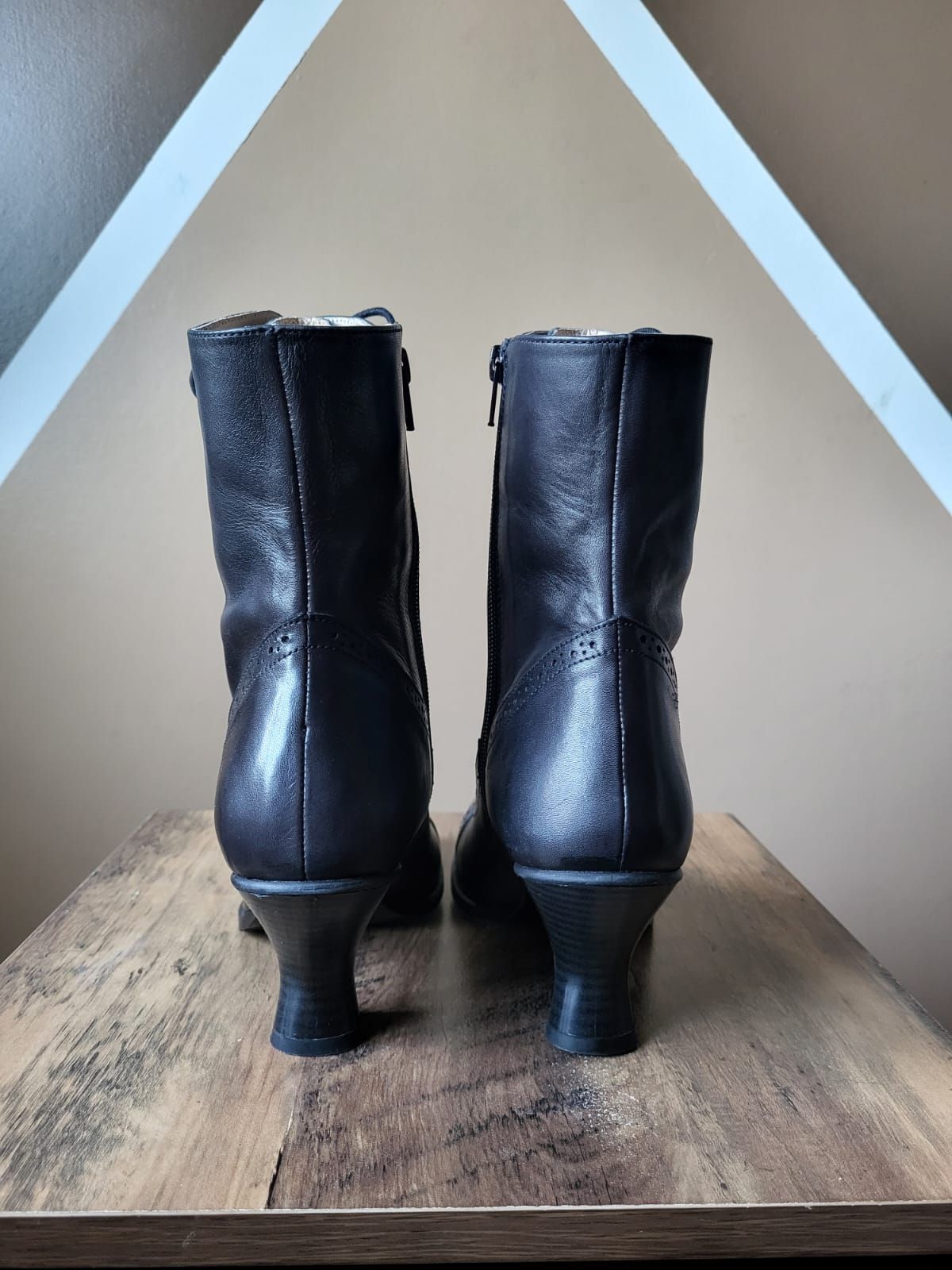 Photo by init on October 1, 2023 of the Stockerpoint Stiefel 4490 Handmade in Unknown Leather.