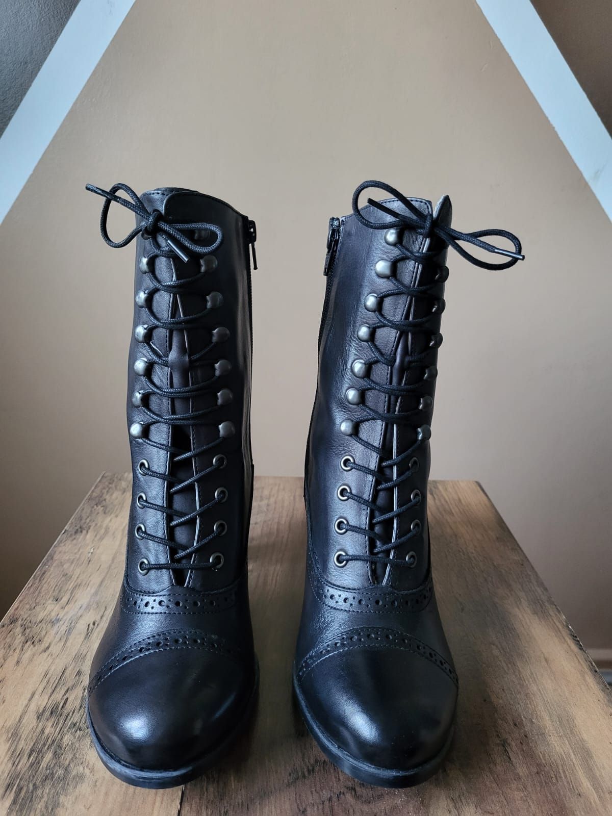 Photo by init on October 1, 2023 of the Stockerpoint Stiefel 4490 Handmade in Unknown Leather.