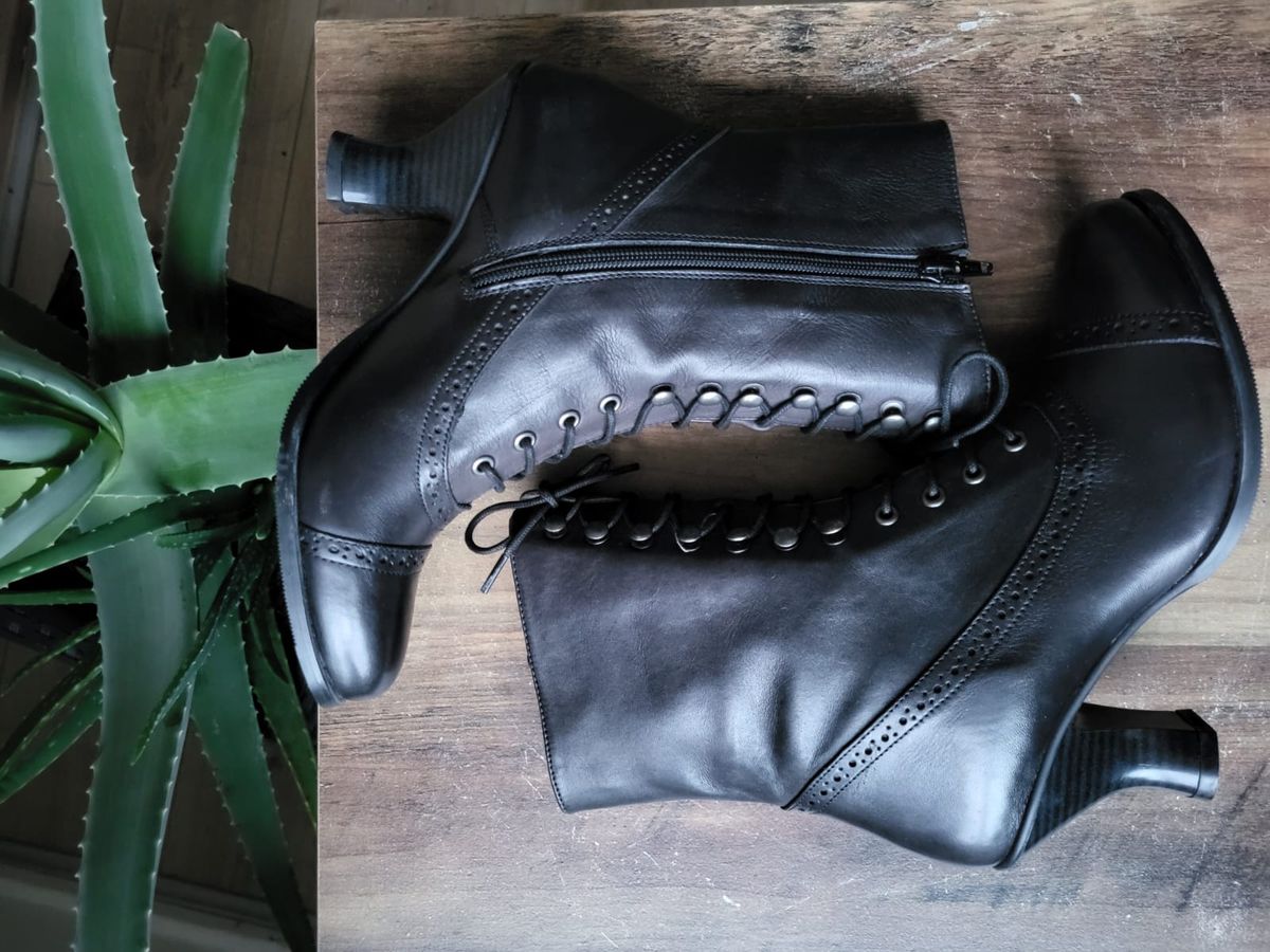 Photo by init on October 1, 2023 of the Stockerpoint Stiefel 4490 Handmade in Unknown Leather.