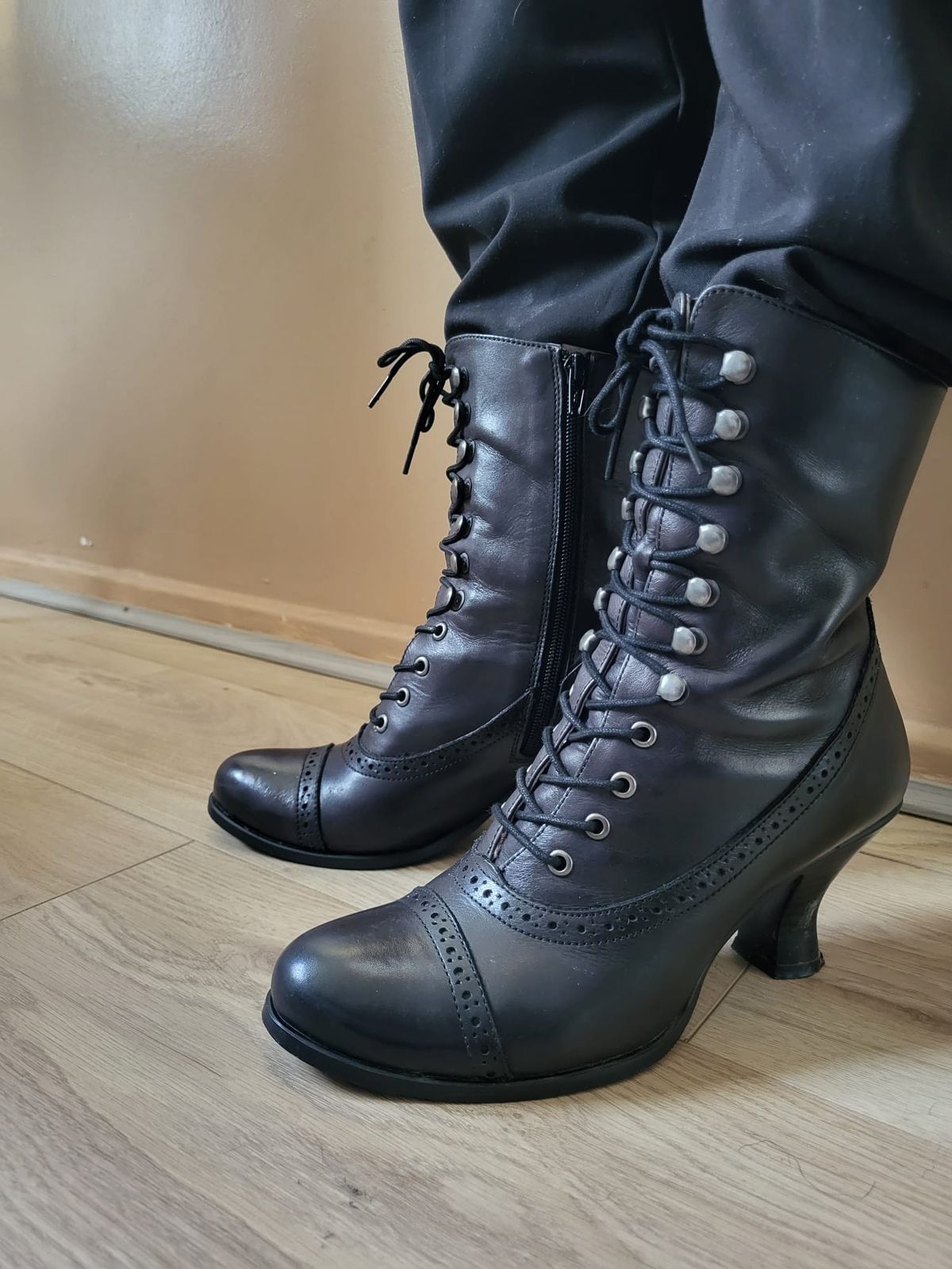 Photo by init on November 5, 2023 of the Stockerpoint Stiefel 4490 Handmade in Unknown Leather.