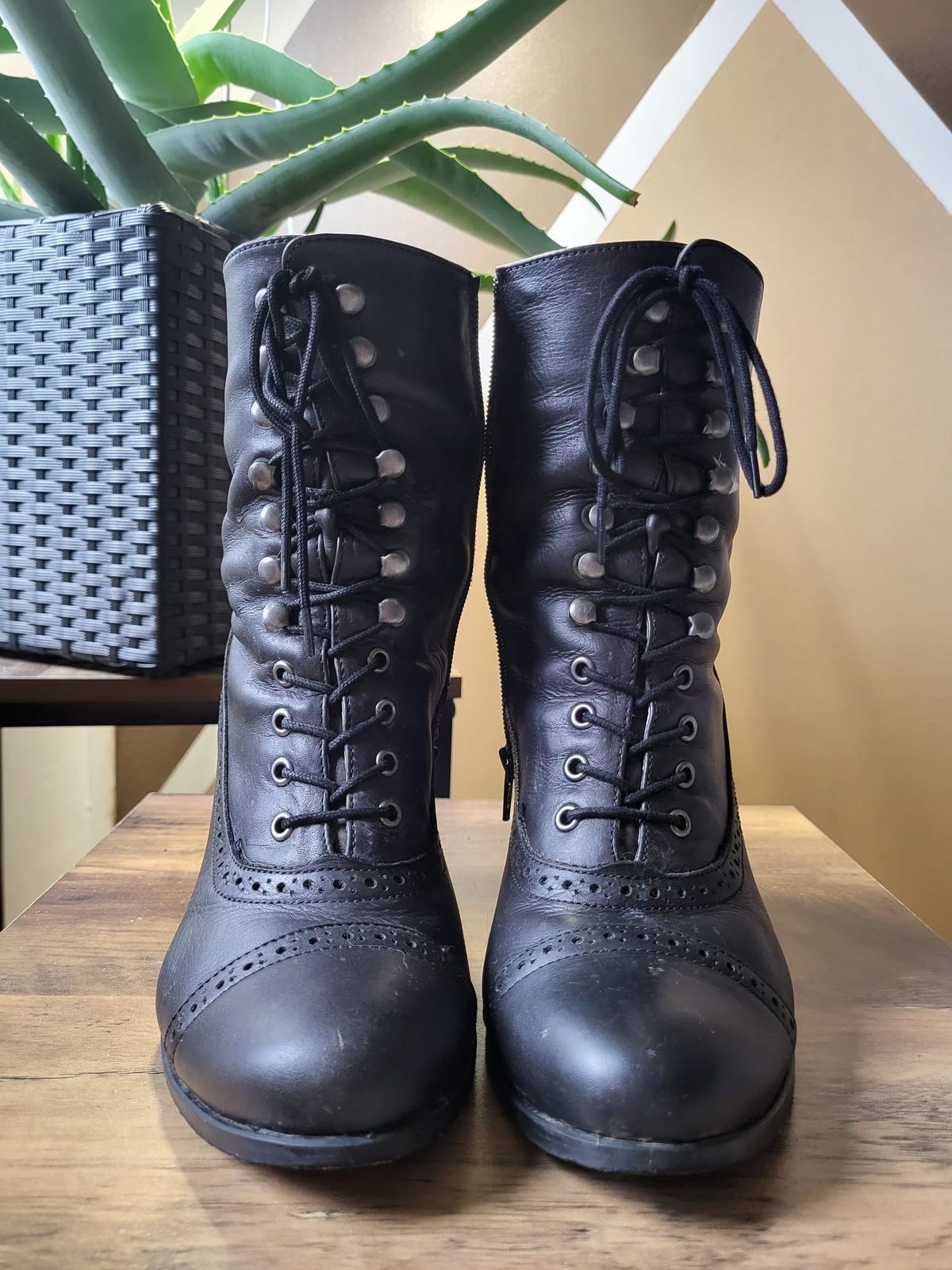 Photo by init on February 4, 2024 of the Stockerpoint Stiefel 4490 Handmade in Unknown Leather.