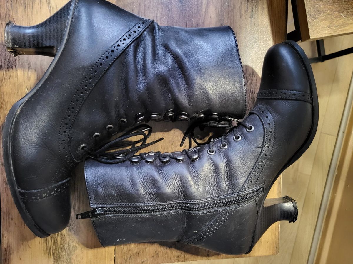 Photo by init on February 4, 2024 of the Stockerpoint Stiefel 4490 Handmade in Unknown Leather.