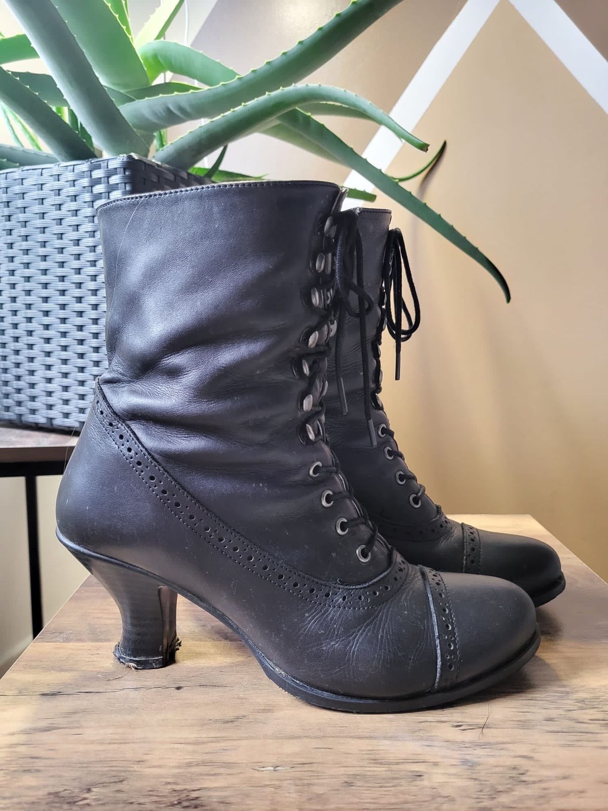 Photo by init on February 4, 2024 of the Stockerpoint Stiefel 4490 Handmade in Unknown Leather.