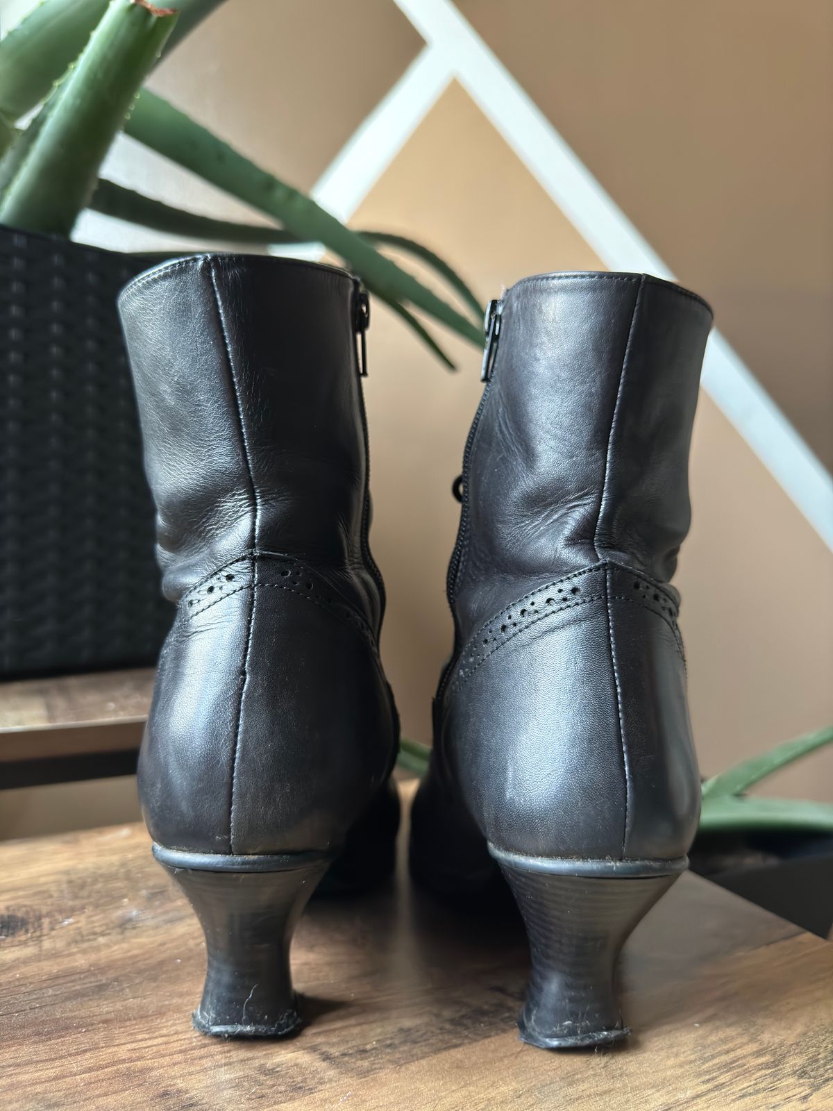 Photo by init on March 2, 2024 of the Stockerpoint Stiefel 4490 Handmade in Unknown Leather.