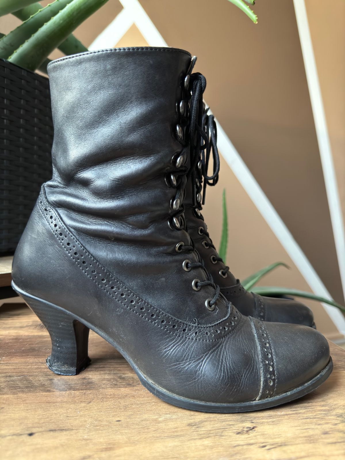 Photo by init on March 2, 2024 of the Stockerpoint Stiefel 4490 Handmade in Unknown Leather.