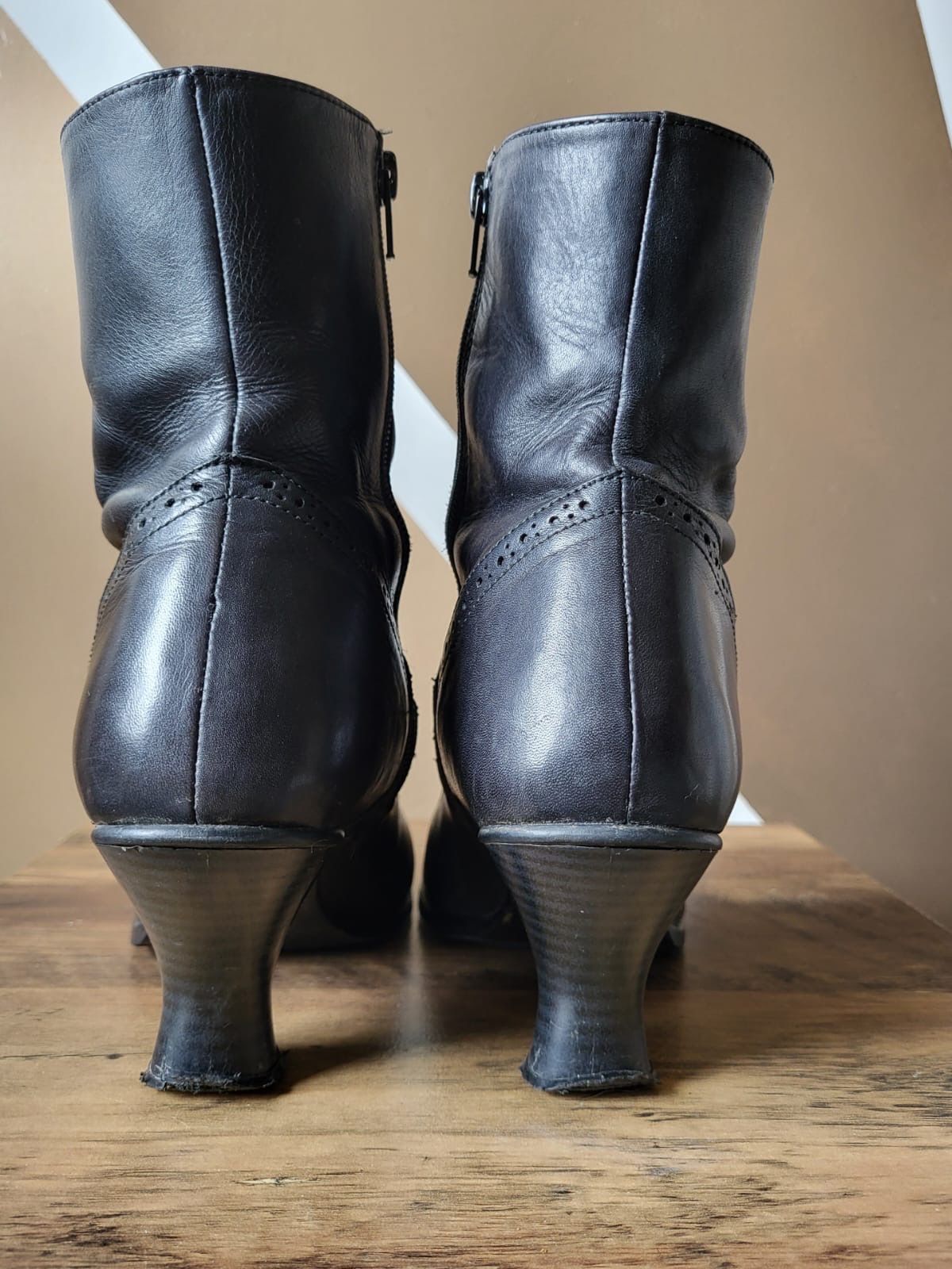 Photo by init on April 5, 2024 of the Stockerpoint Stiefel 4490 Handmade in Unknown Leather.