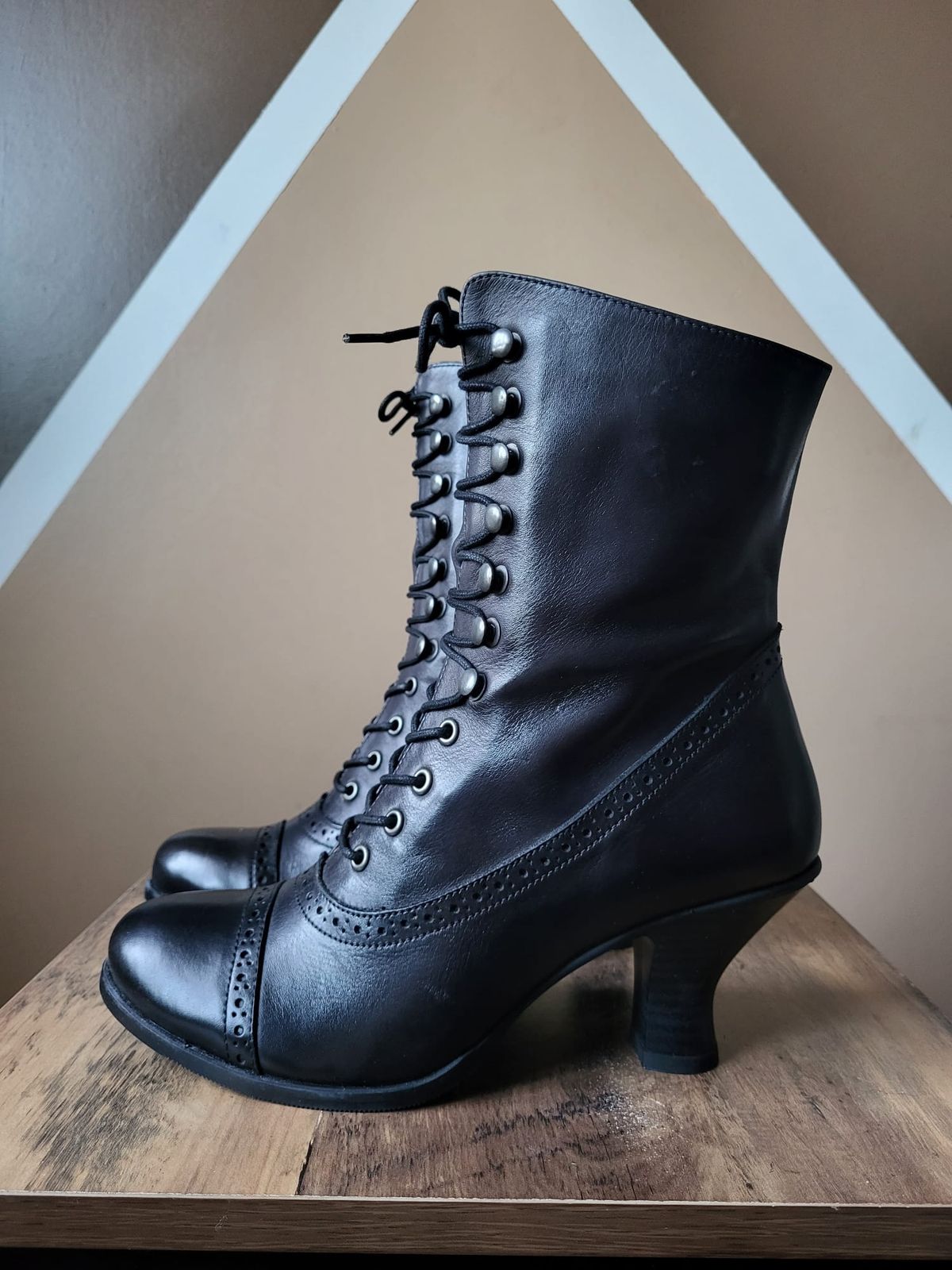 Photo by init on September 23, 2023 of the Stockerpoint Stiefel 4490 Handmade in Unknown Leather.