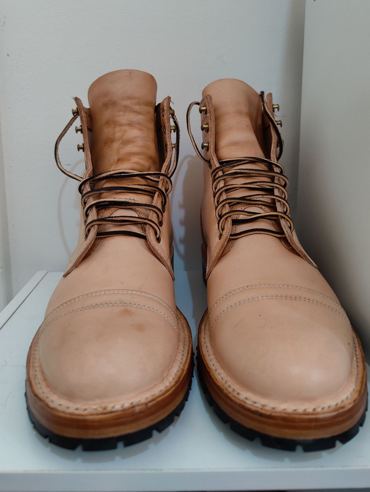 Photo by init on June 15, 2022 of the White's MP-Sherman Toe Cap in Wickett & Craig Natural Veg Tan.